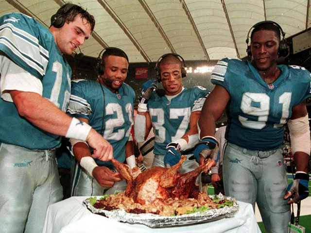 The Lions celebrated a Thanksgiving victory in 1999.